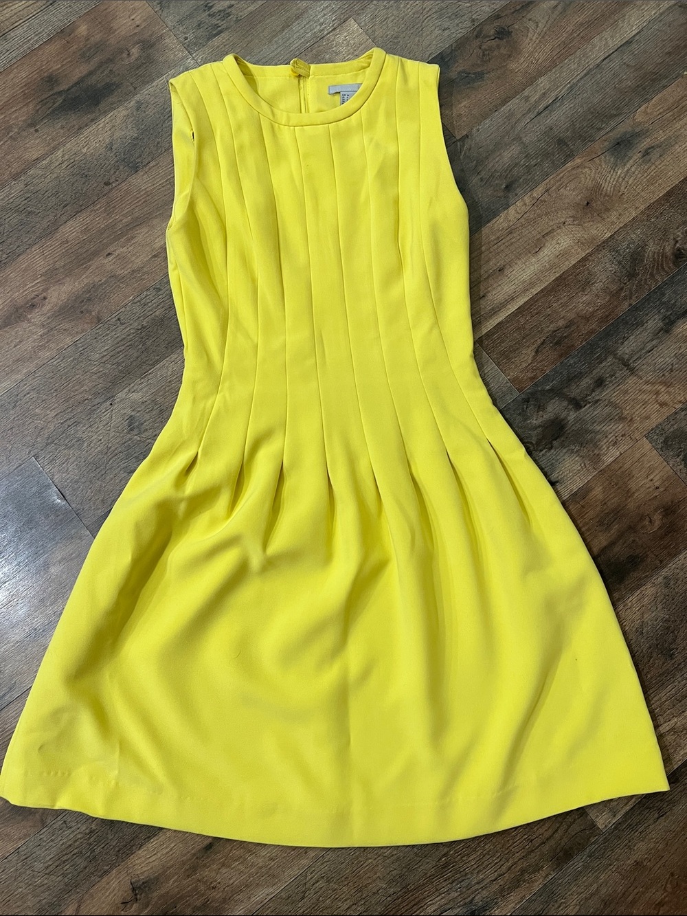 H&M Yellow Pleated dress